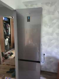Холодильник SAMSUNG RB38T676FSA/UA