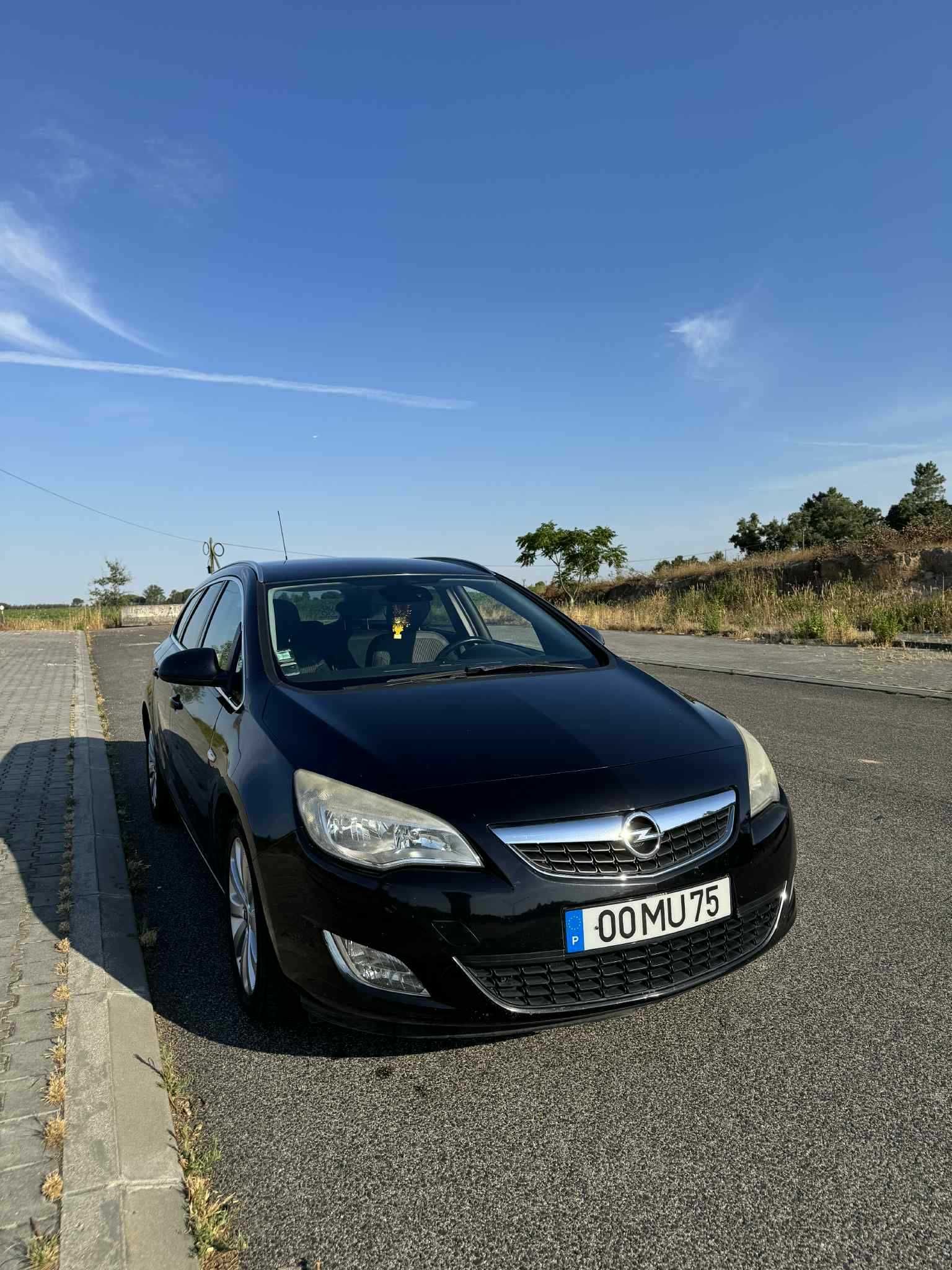 Vendo Opel Astra Station Wagon 1,3 DCI