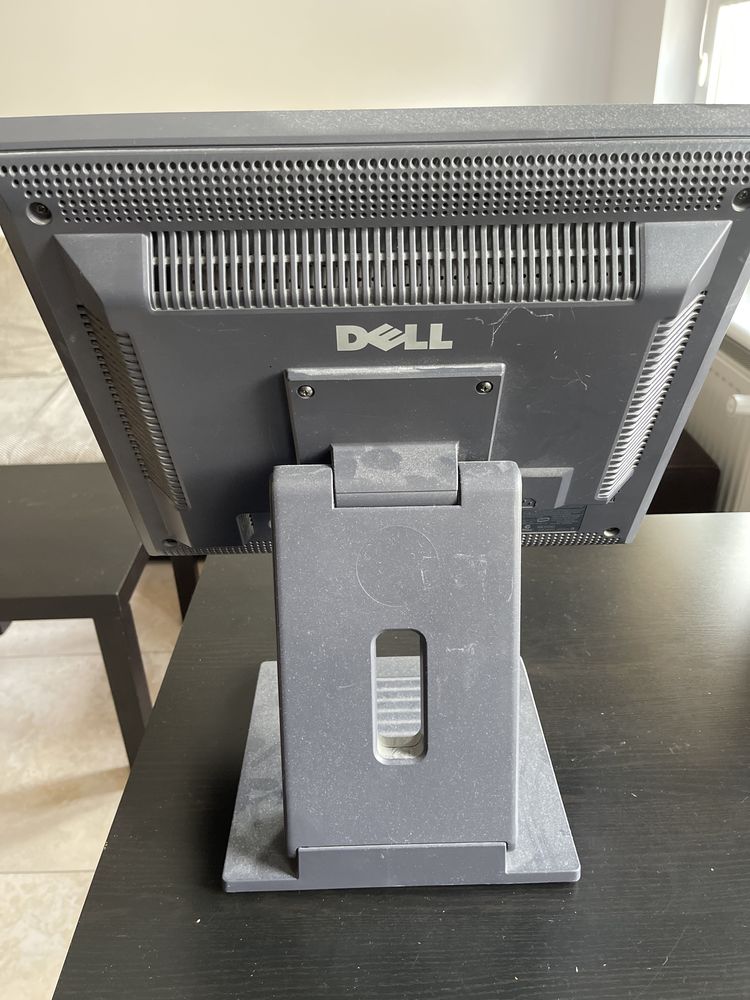 Monitor DELL 21 cali, odbior w Poznaniu