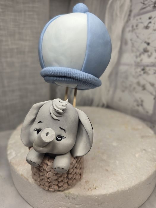 Słonik z balonie. Miś w baloniki dekoracja na tort.