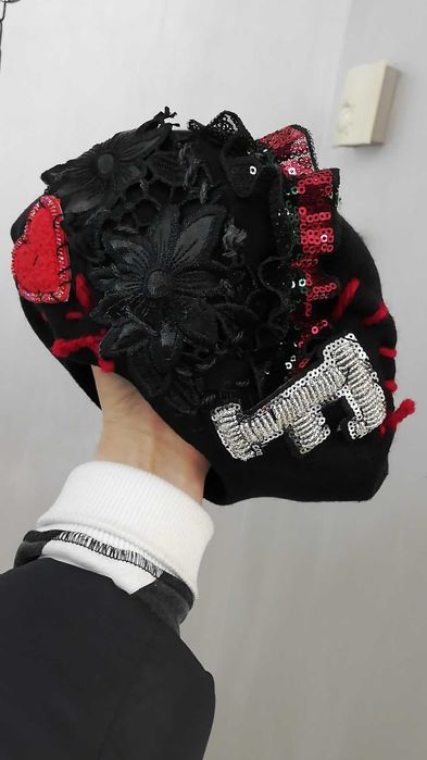 Берет жіночій із ручним дизайном, Італія