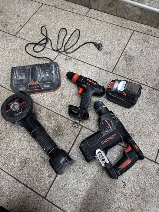 Перфоратор аккумуляторный dnipro m