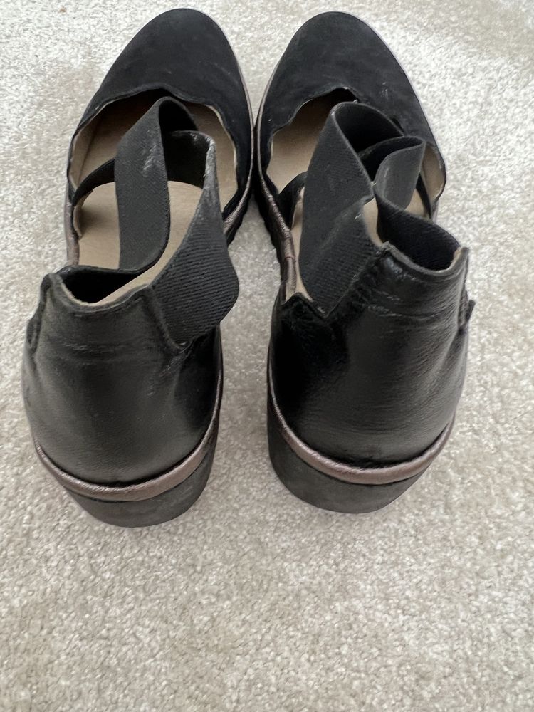Sapatos Fly London pretos tamanho 37