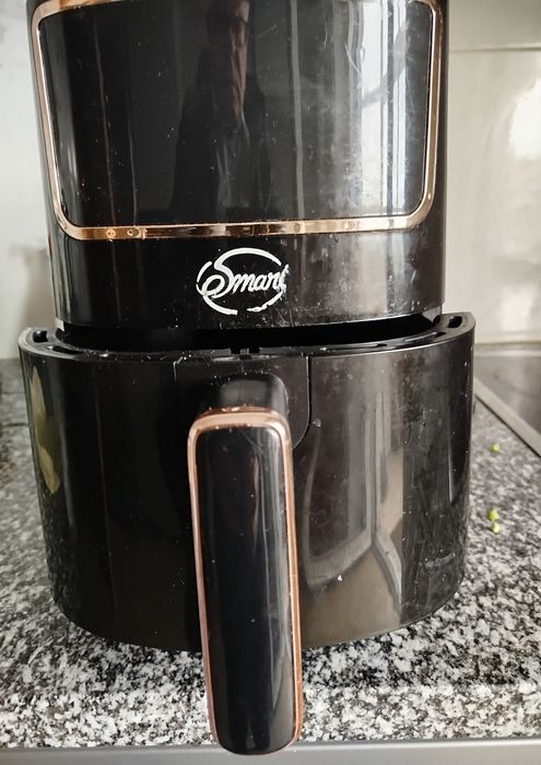 Vende se Air Fryer