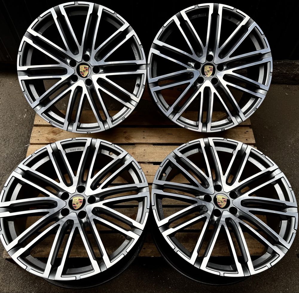 Різноширокі диски R21 5*112 Porsche Macan