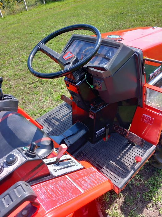Ciągnik yanmar  glebogryzarka 4x4