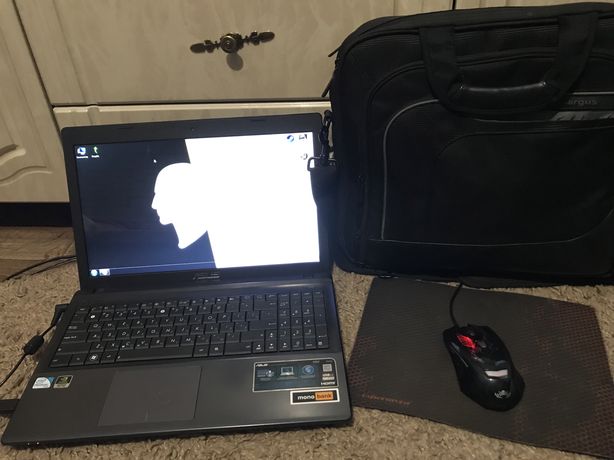Ноутбук ASUS X55VD с сумкой