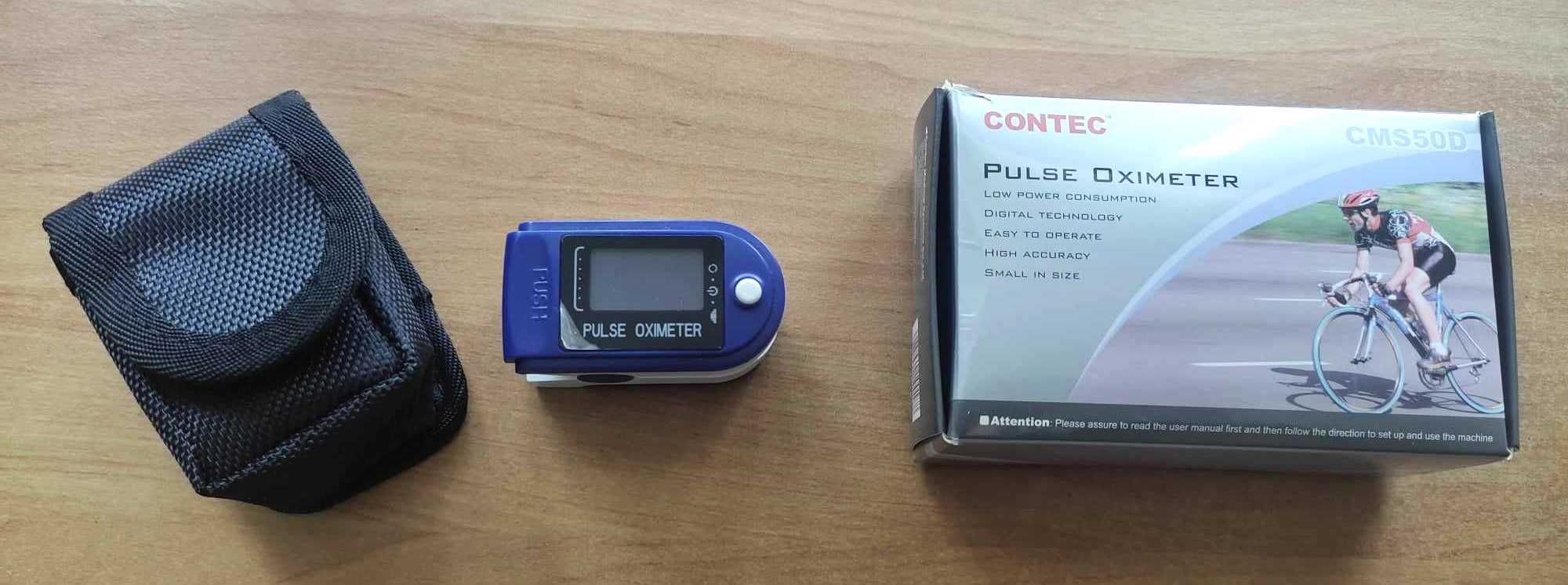 Pulsoksymetr na palec Contec CMS50D - zestaw