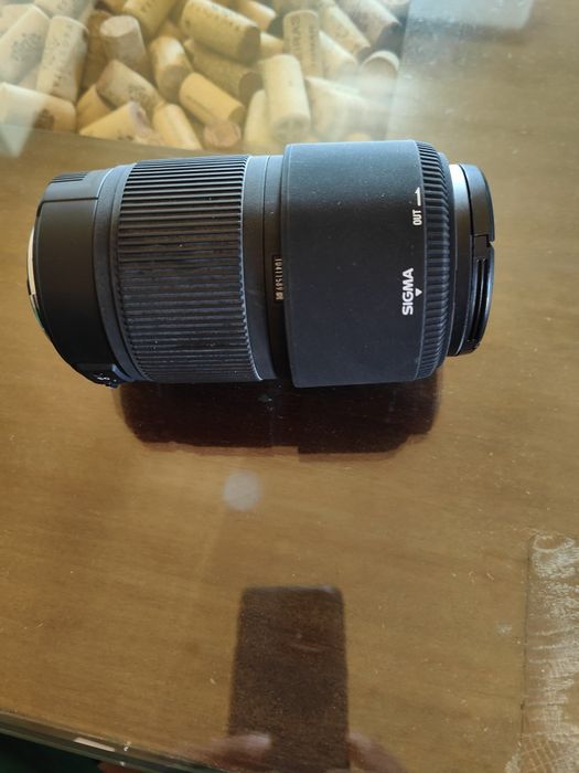 Objectiva máquina fotográfica