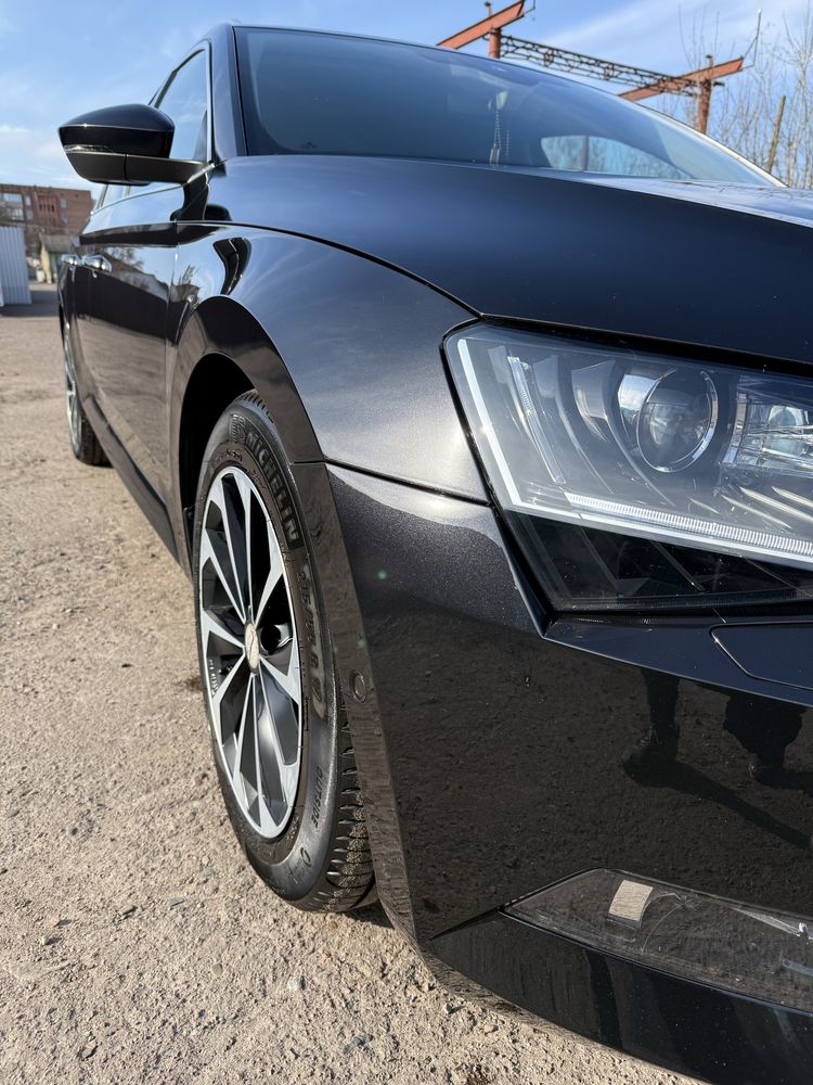Skoda  Superb  3