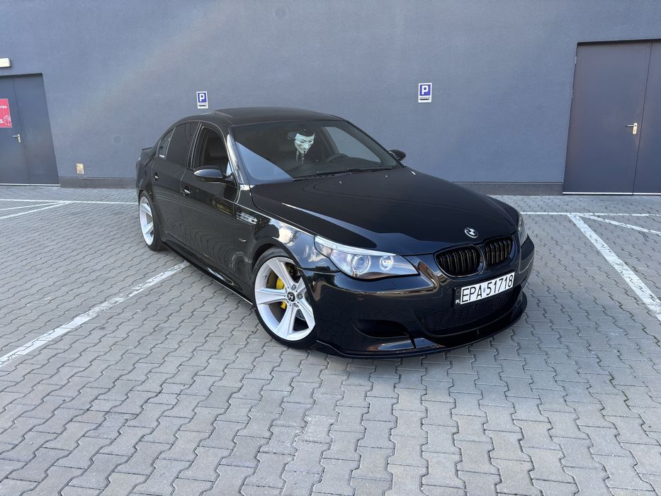 BMW M5 E60 5,0V10 Bogata Zamiana