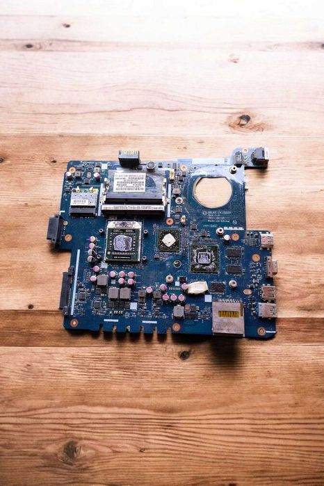 Мат. плата ноутбука Asus K53TA K53TK K53T X53T HD6650M LA-7552P QBL60