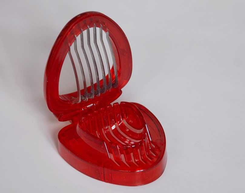 Krajarka, krajalnica szatkownica do truskawek Betterware