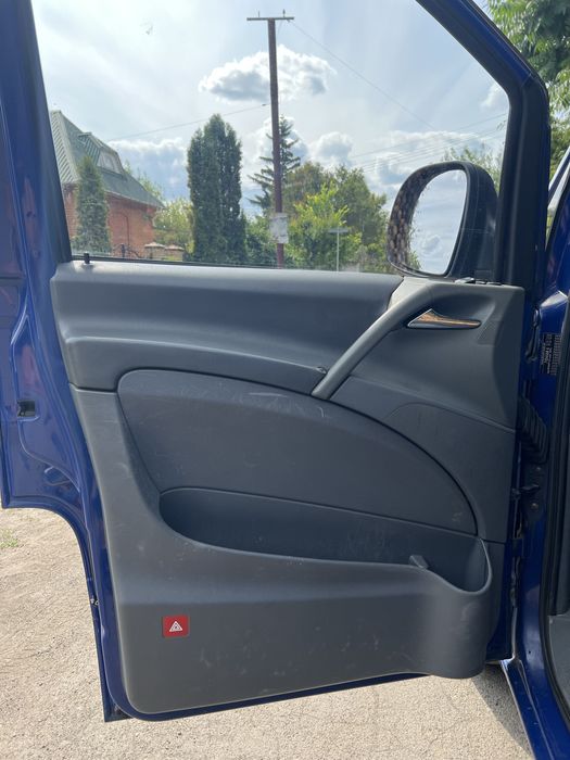 Розборка Vito W639 бампер крила капот фари дверка ляда сидіння
