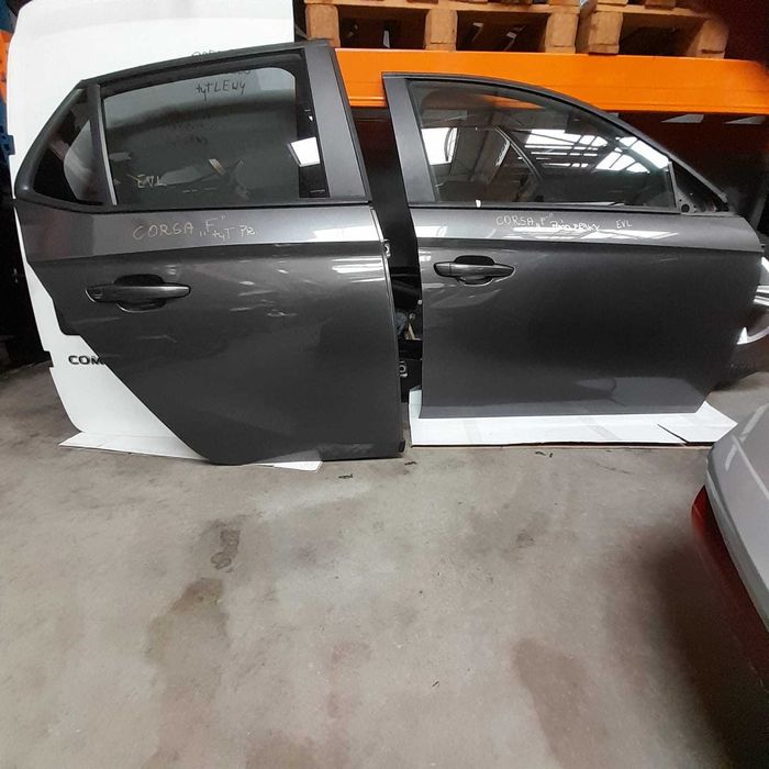 Drzwi prawe Opel CORSA F EVL przód