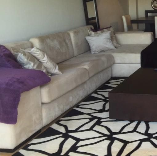 Sofá com chaise longue