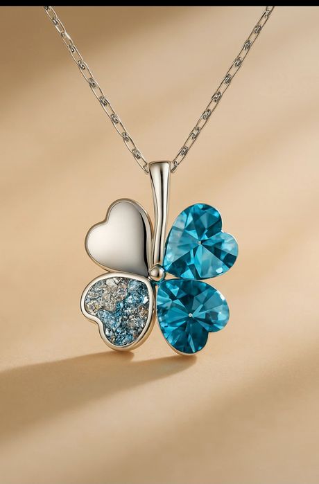 Colar Trevo da Sorte em Prata com Cristais Azuis