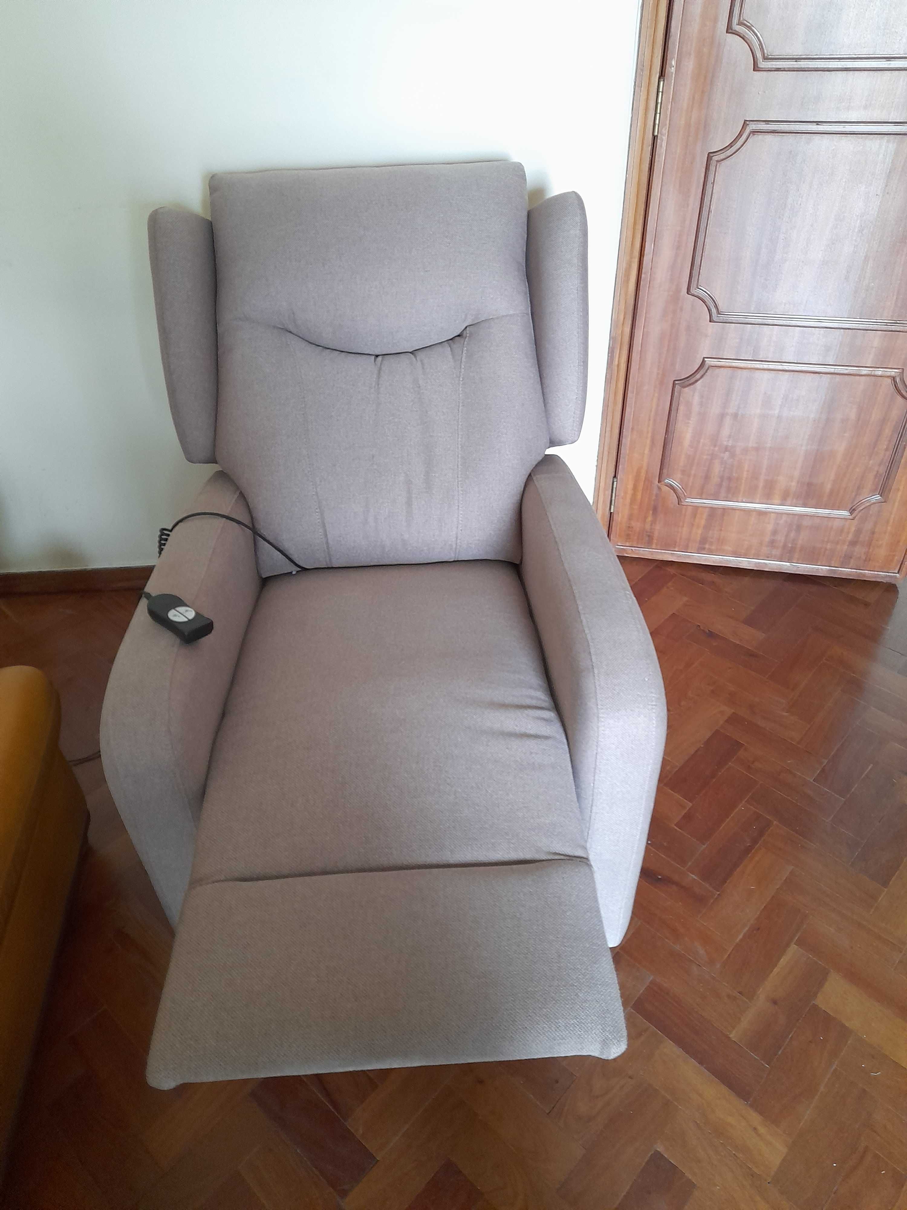 Oportunidade - Diverso Equi. Apoio Sénior - Grande Desconto