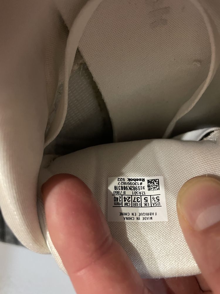 Жіночі кросівки REEBOK ROYAL CLASSIC JOG 3 37(24см) оригінал