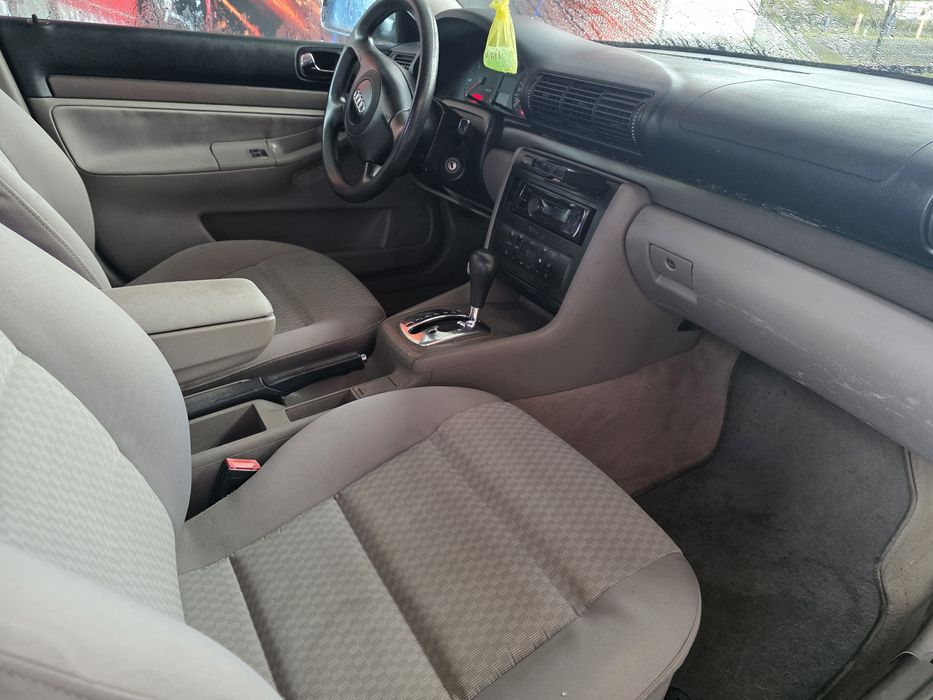 Audi A4 Lift 1.9TDI Automat Stan dobry