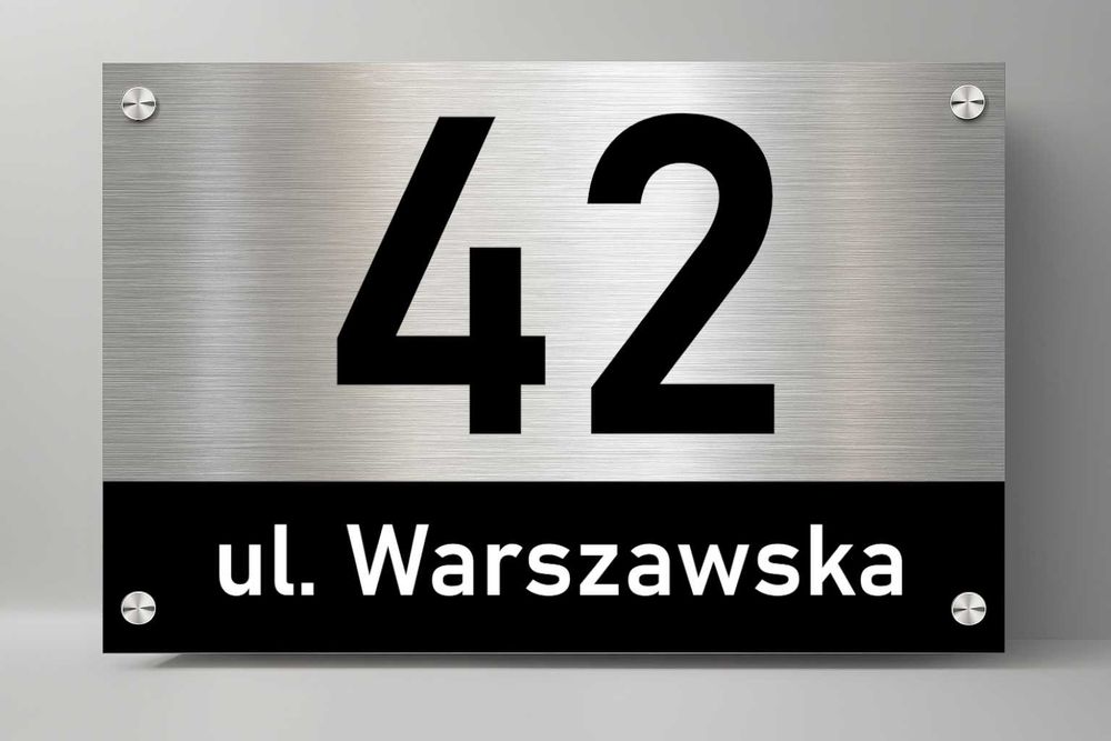 Numer na dom Tabliczka adresowa z numerem domu