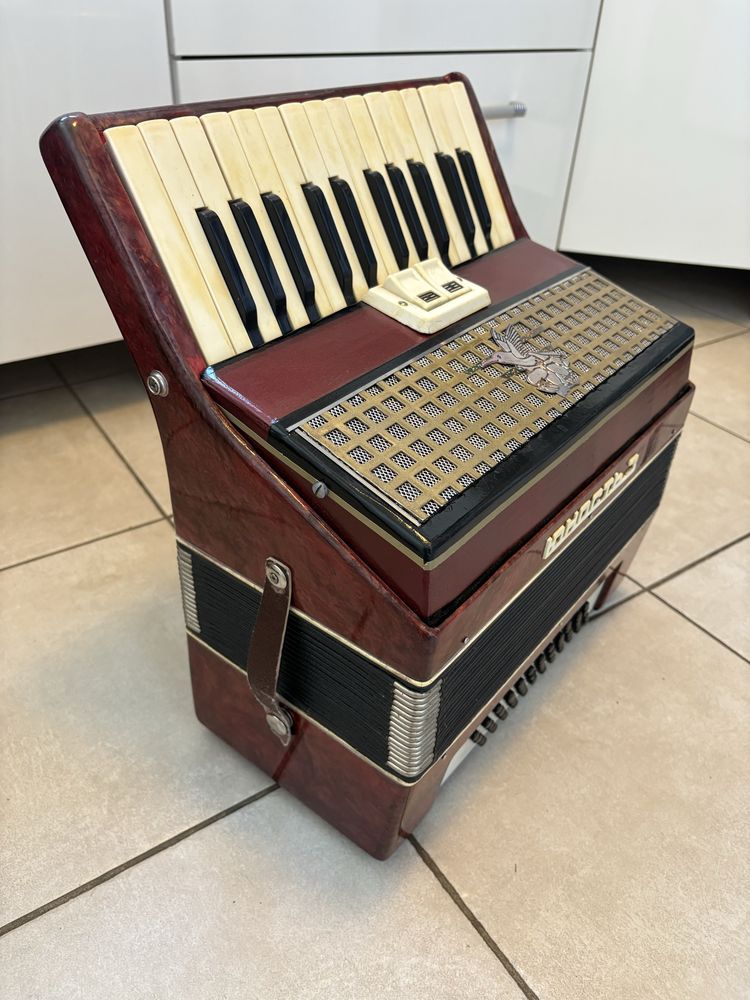 Akordeon 60b stan dobry