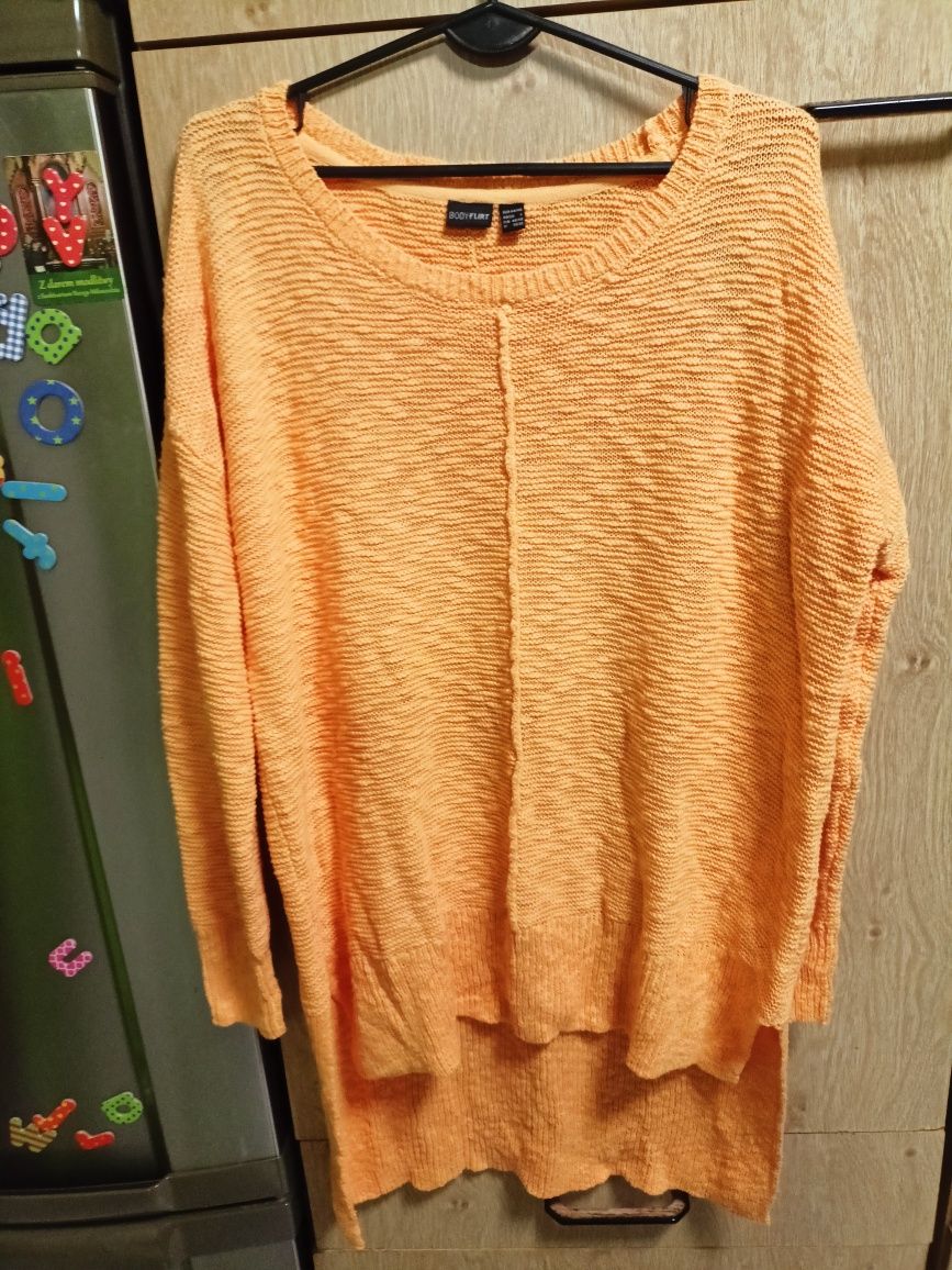 Pomarańczowy sweterek rozm.44-46 nowy
