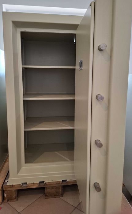 Sejf kasa pancerna Schibas II klasa odporności na włamanie,