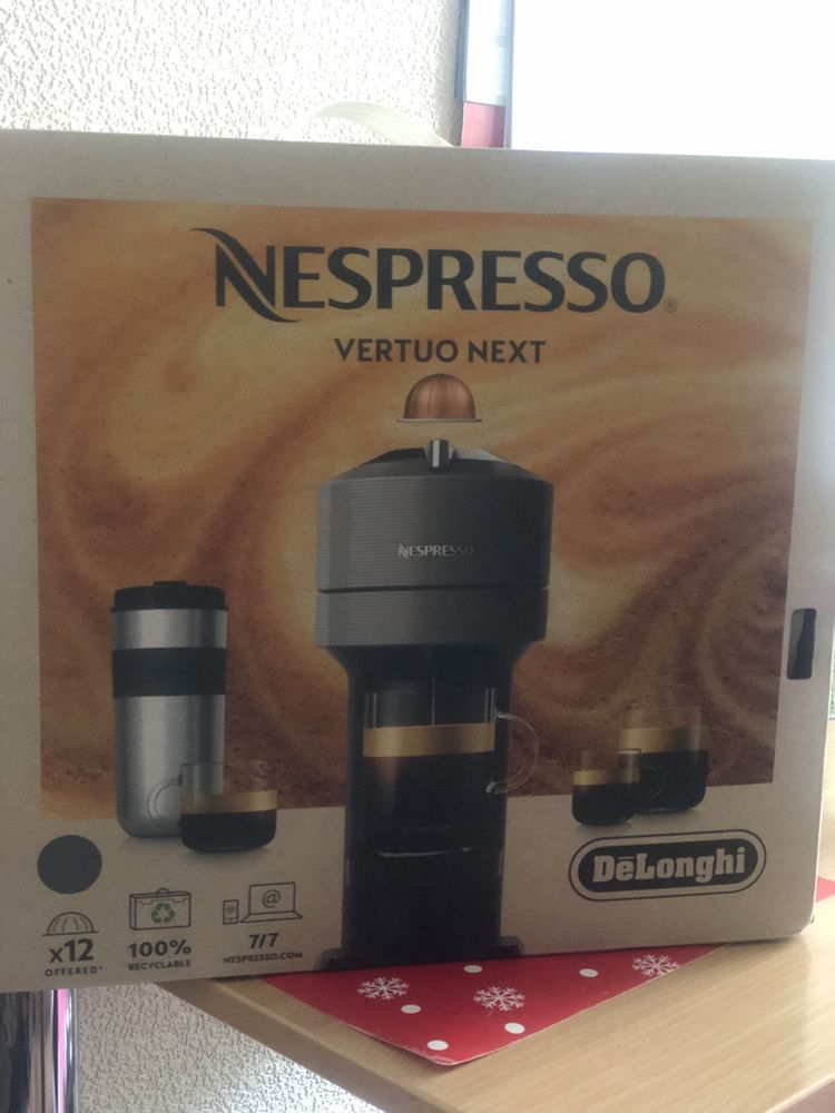Ekspres nespresso vertuo jak  nowy