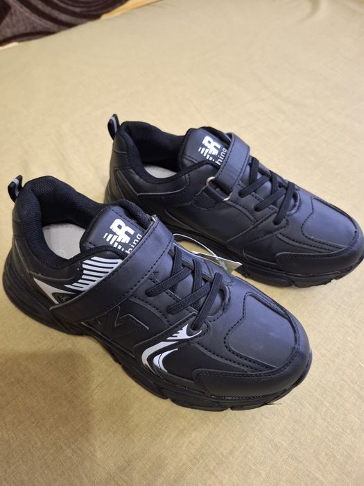 Кроссовки для мальчика р.36 (23см)