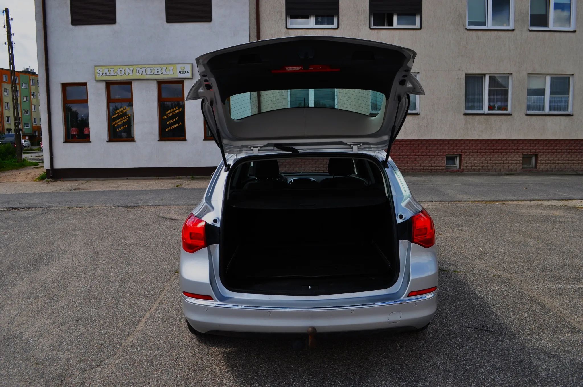 Opel Astra 1.6CDTI 110KM 135000km HAK serwis PDC tablet