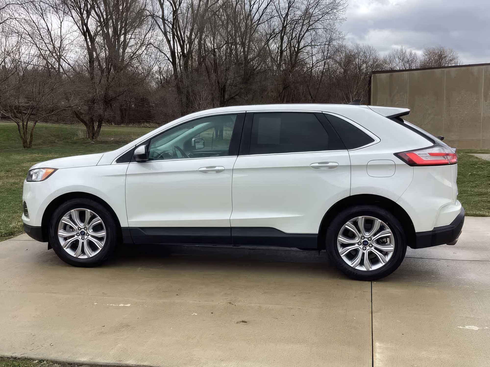 2021 Ford Edge Titanium