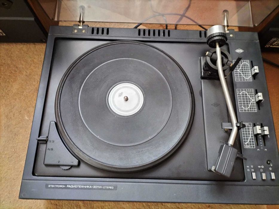 Gramofon radiotehnika 301m w zestawie z głośnikami s-30b z czasów PRL