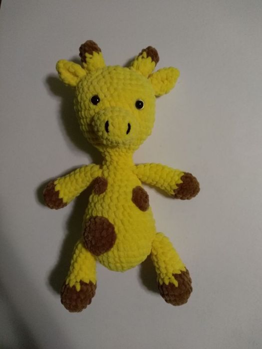 Іграшка,ручної роботи жирафа