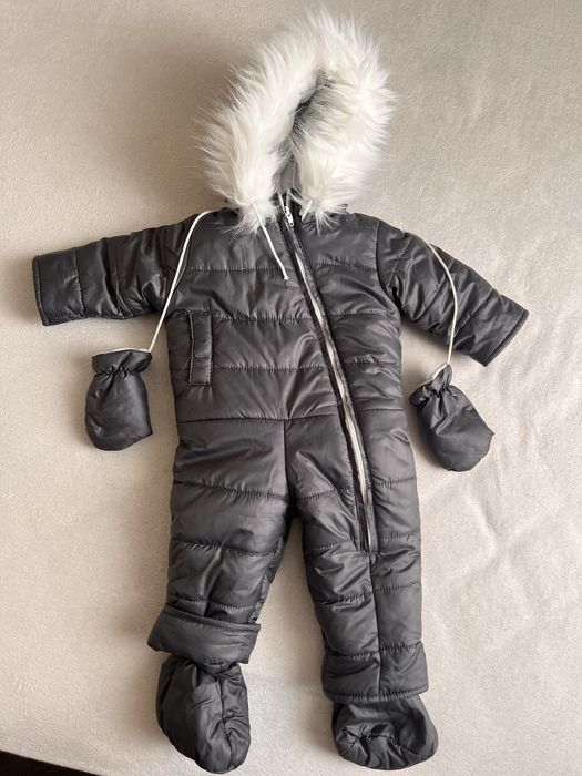 Комбінезон зимній на дитину 0-4 міс