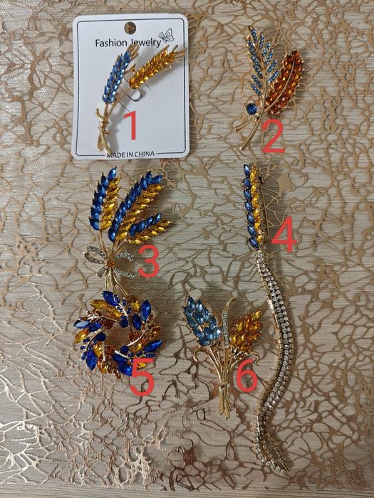 Броши в патріотичних кольорах колосся пшениці