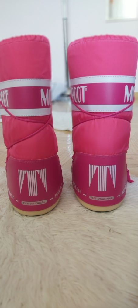 Buty zimowe sniegowce moon boot na snieg 40 wiazane