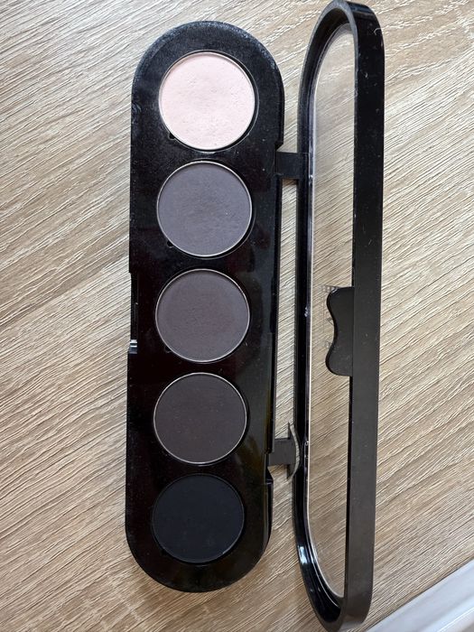 Тіні Make up Atelier