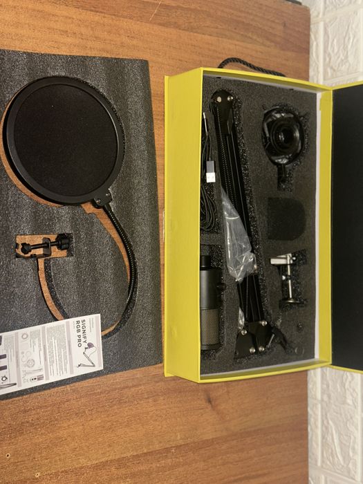 Продам Мікрофон Hator Signify RGB Pro