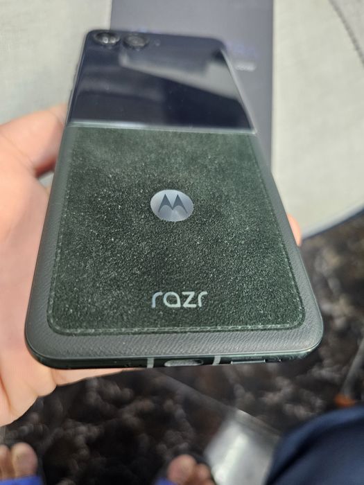 Motorola razer 60 ultra..512/16gb