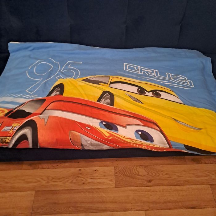 Kołdra + poduszka dziecięca z poszewkę McQueen