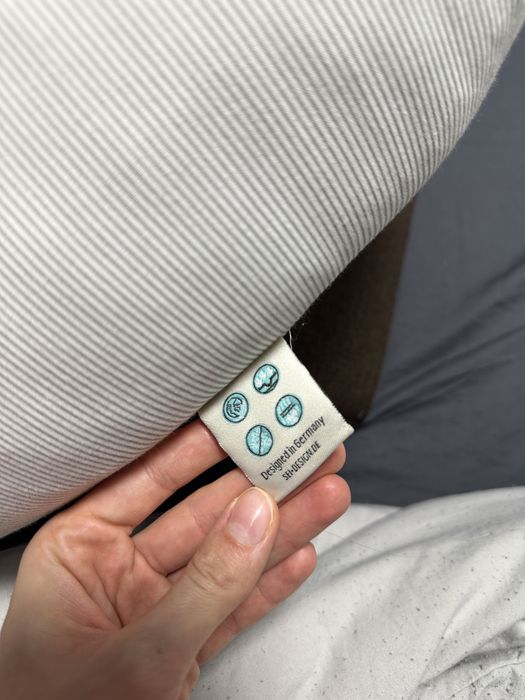 Подушка для годування