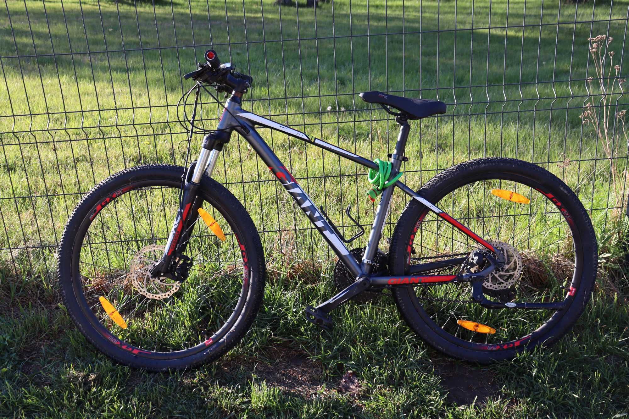 Rower górski GIANT ATX, koła 27.5