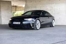 Audi A5 AUDI A5 3.0TDI Manual