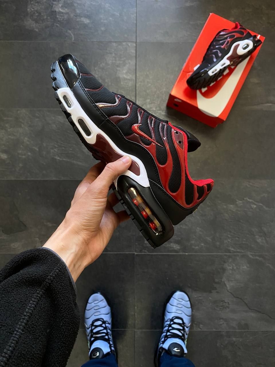 Кросівки Nike Air Max Plus Tn Black Red