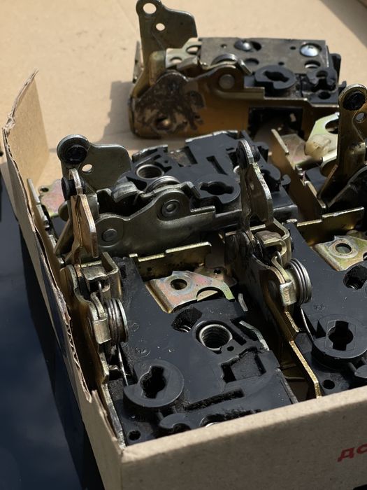 Замок задніх дверей реставрація  Пежо експерт Скудо джампі scudo