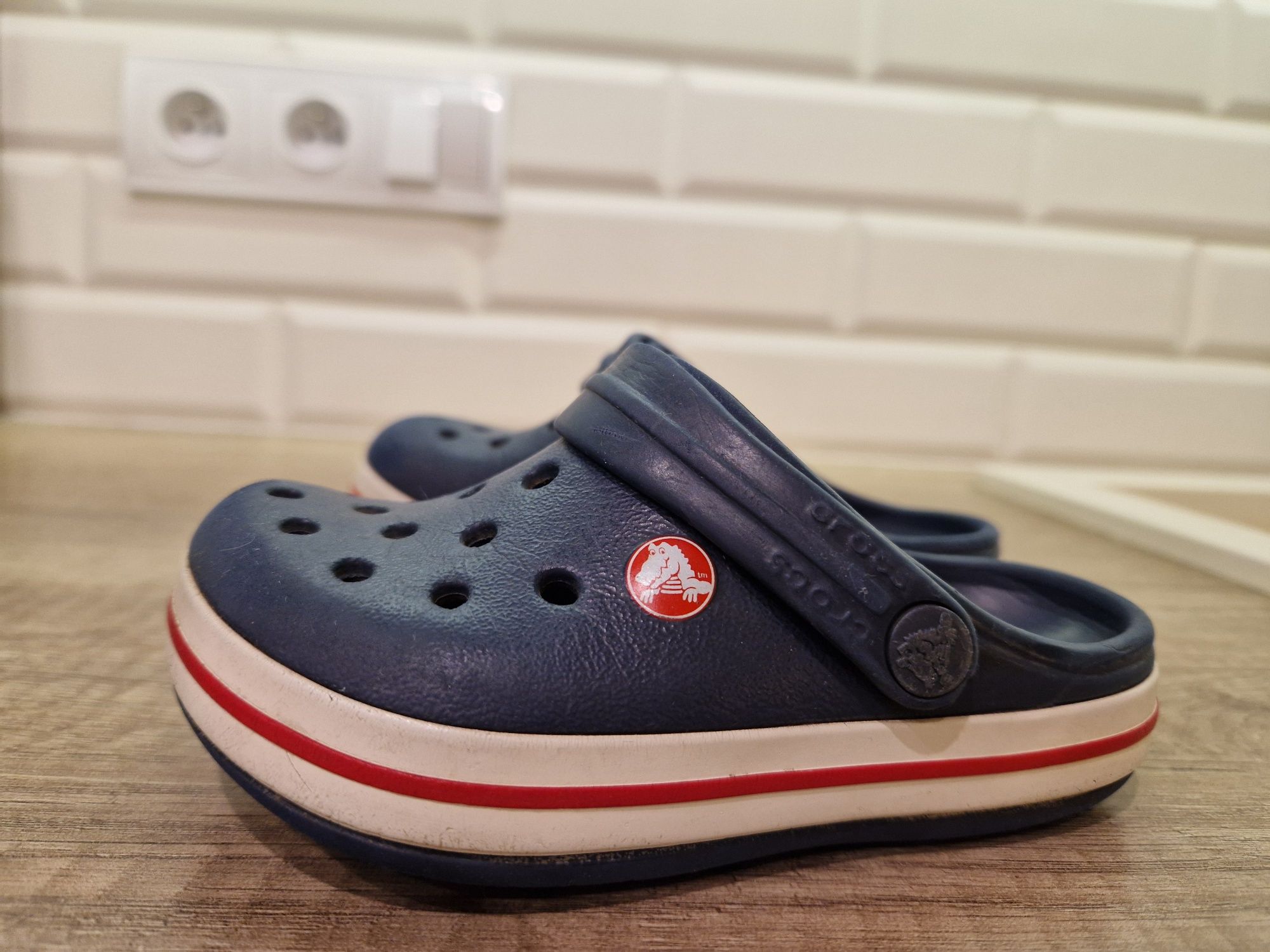 Crocs 6 7 Granatowe 23-24