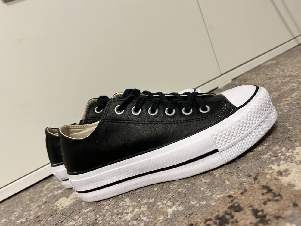 Кеди Converse вживані !