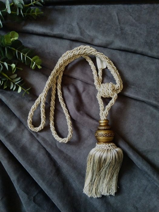 Аксессуары. Подвязки.