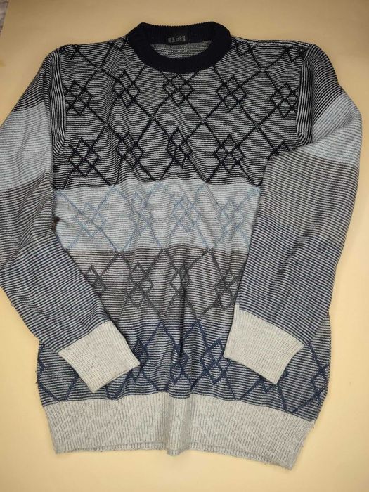 Таплий светр реглан